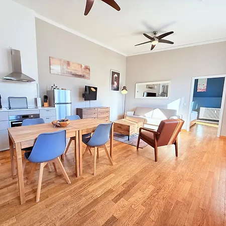 Amaroo - Serviced Apartments 