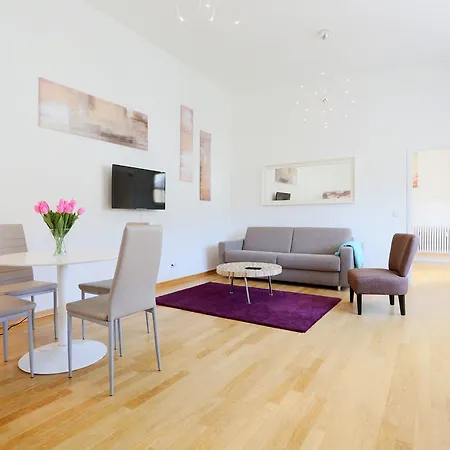 Apartment Amaroo - Serviced 