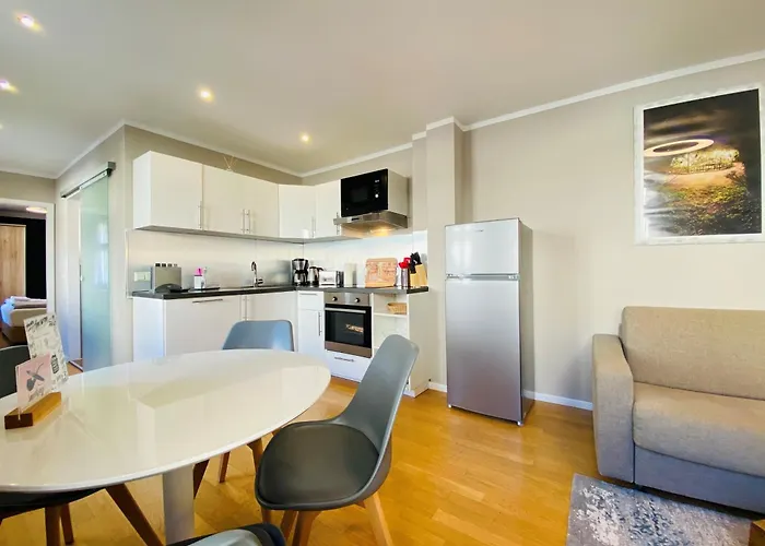 Amaroo - Serviced Apartments 