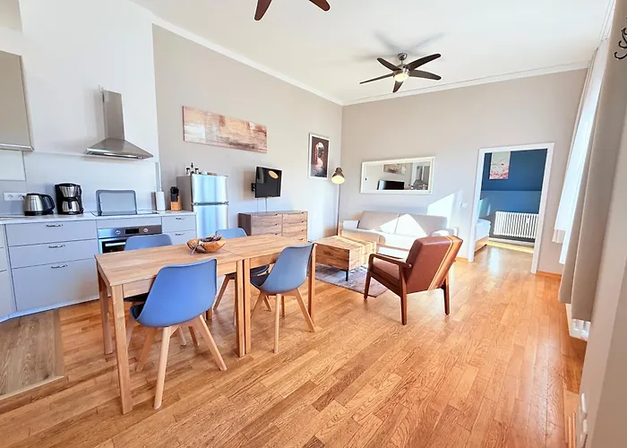 Amaroo - Serviced Apartments 