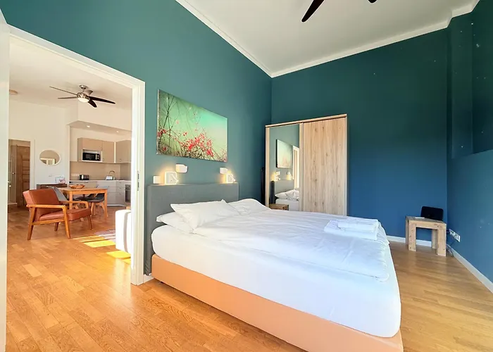 Amaroo - Serviced Apartments 