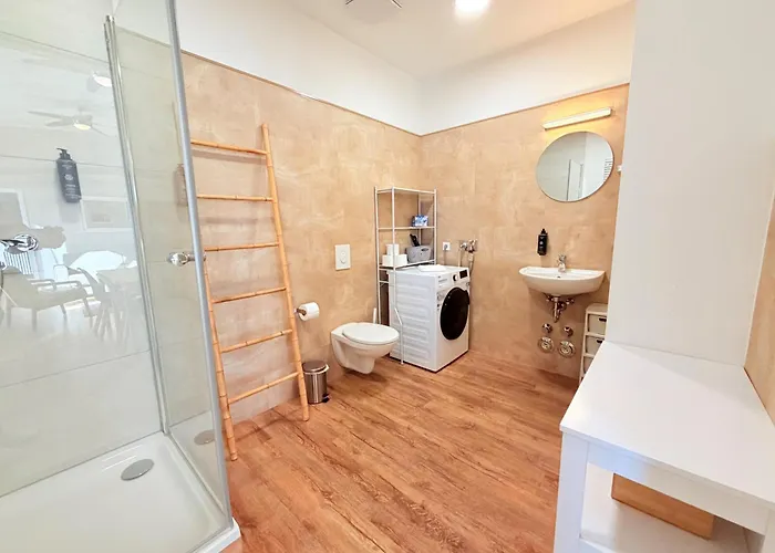 Amaroo - Serviced Apartments 