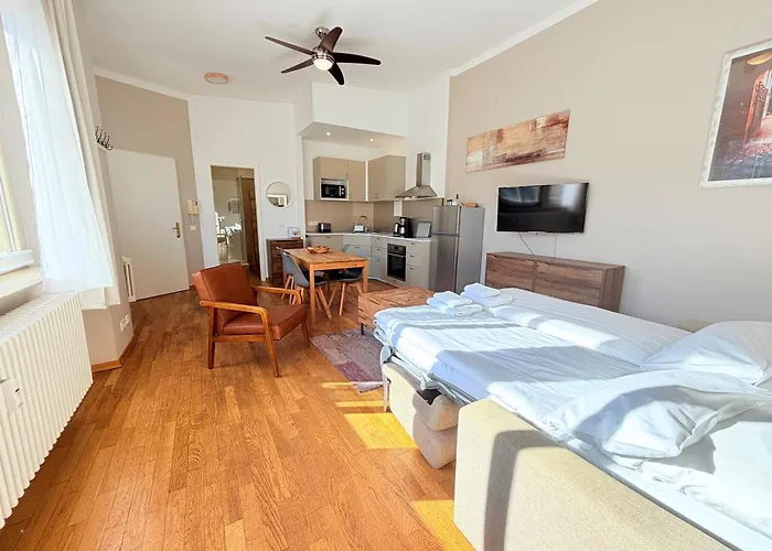 Amaroo - Serviced Apartments 