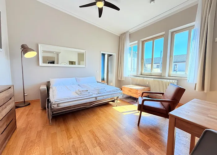 Amaroo - Serviced Apartments 