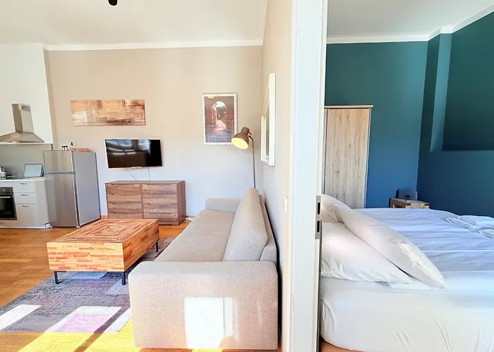 Amaroo - Serviced Apartments 