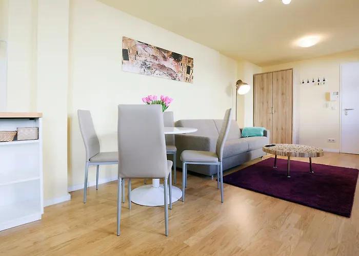 Amaroo - Serviced Apartments 