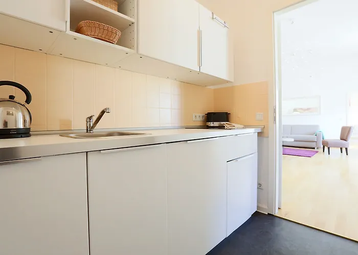 Amaroo - Serviced Apartments 