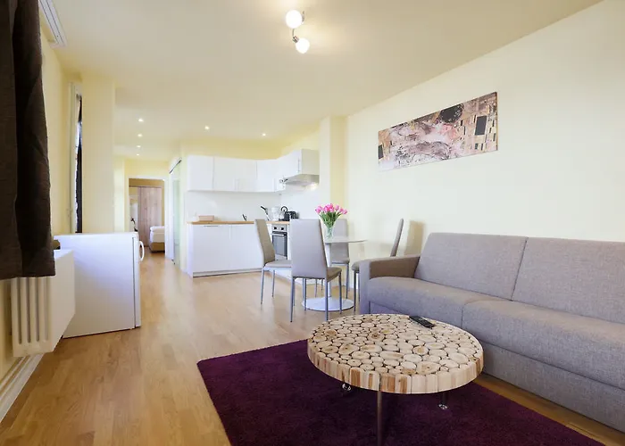 Amaroo - Serviced Apartments 